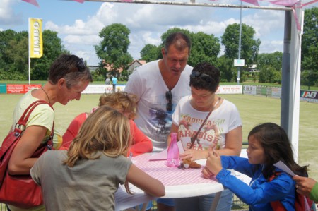 hé de high tea dames