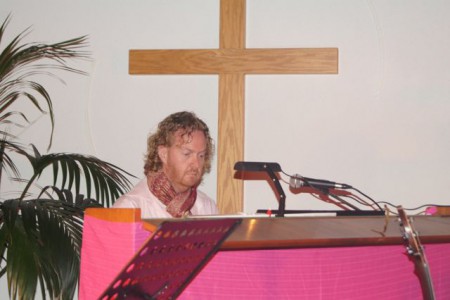 Theo van Dijk start met "Mad World" 